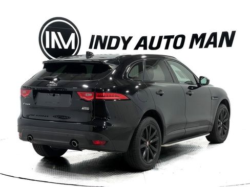 Used 2019 Jaguar F-PACE Prestige image 4