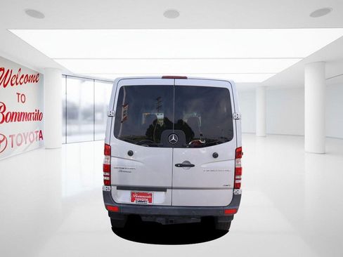 Used 2015 Mercedes-Benz Sprinter 2500 image 6