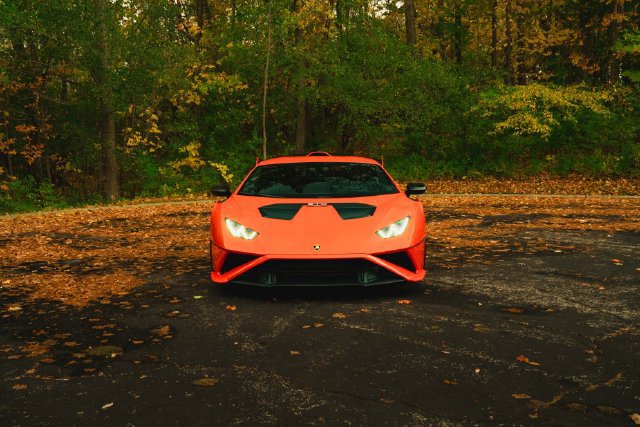 Used 2022 Lamborghini Huracan STO RWD image 32