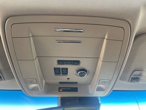 Used 2018 Chevrolet Tahoe LT image 42