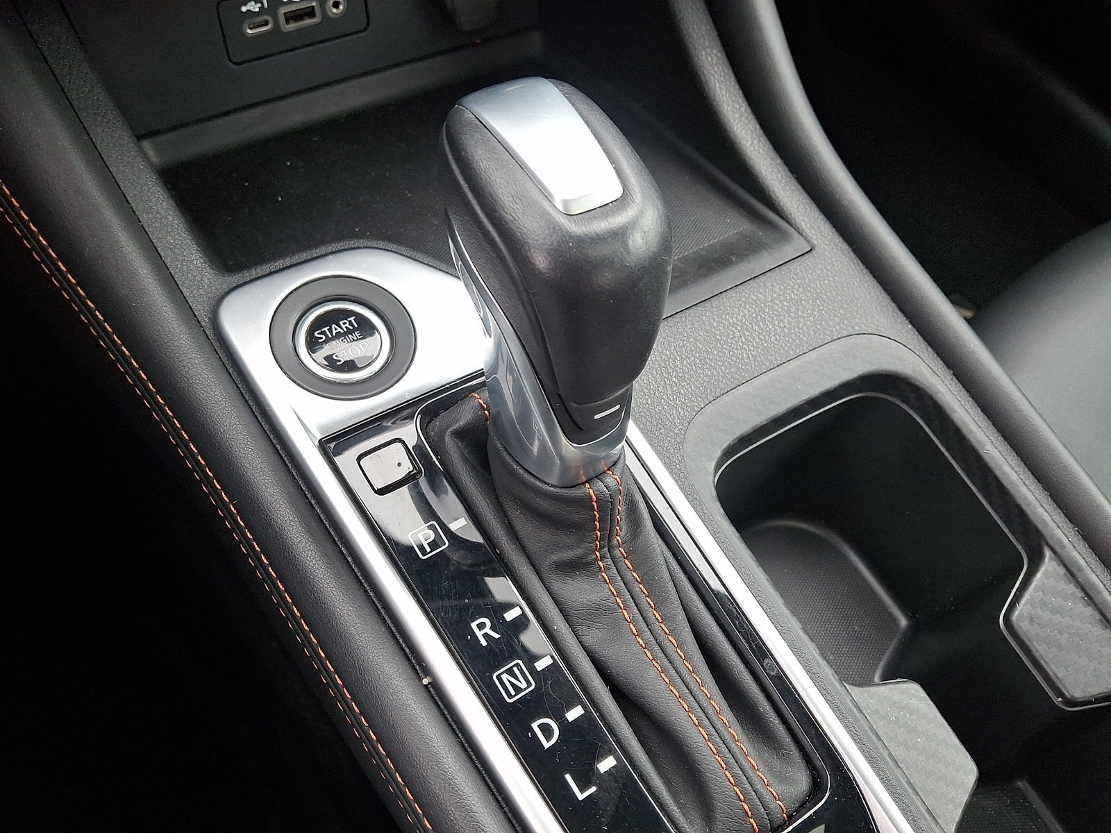 Used 2023 Nissan Sentra SR w/ SR Premium Package FWD image 15
