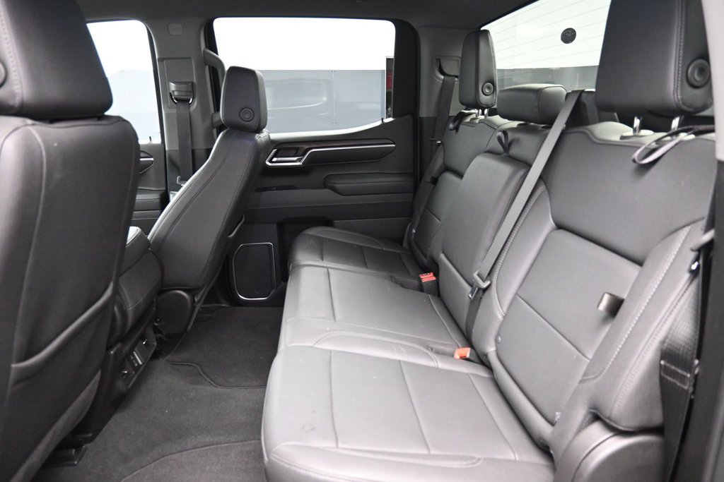 Used 2026 GMC Sierra 1500 SLT AWD/4WD image 22