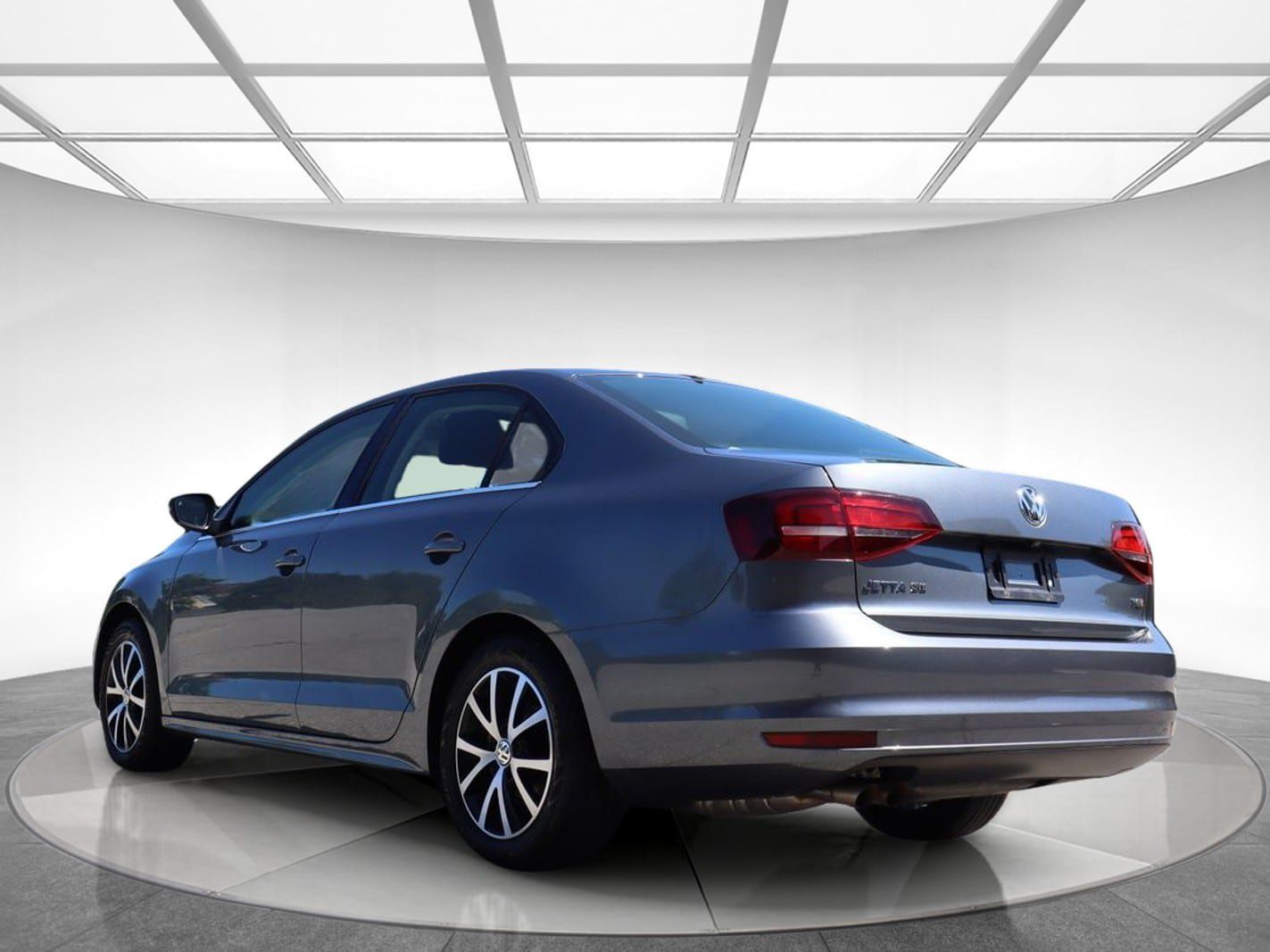 Used 2018 Volkswagen Jetta SE FWD image 8