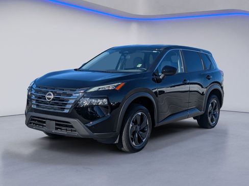 Used 2025 Nissan Rogue SV image 8
