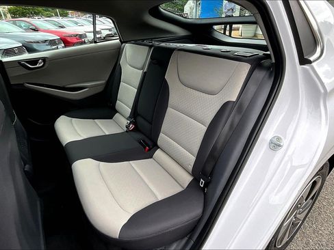 Used 2019 Hyundai Ioniq SEL FWD image 26