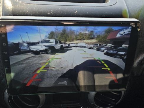 Used 2016 Jeep Wrangler Unlimited Sport image 9