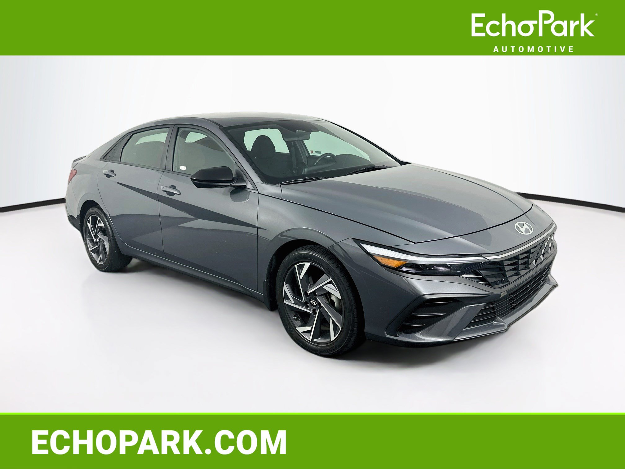 Used 2025 Hyundai Elantra Sport FWD image 1