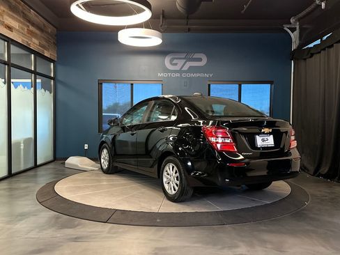 Used 2019 Chevrolet Sonic LT FWD image 5