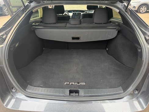 Used 2016 Toyota Prius Two FWD image 32