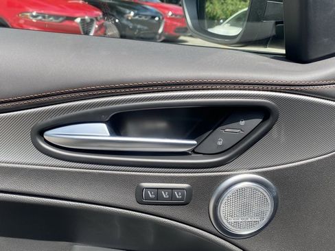 New 2025 Alfa Romeo Stelvio Sprint image 20