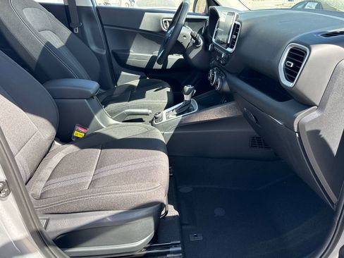 New 2026 Hyundai Venue SEL image 13