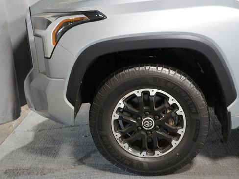 Used 2022 Toyota Tundra SR5 image 5