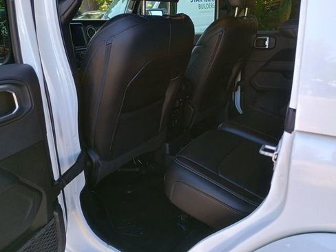 Used 2022 Jeep Wrangler Unlimited Sahara w/ LED Lighting Group image 21