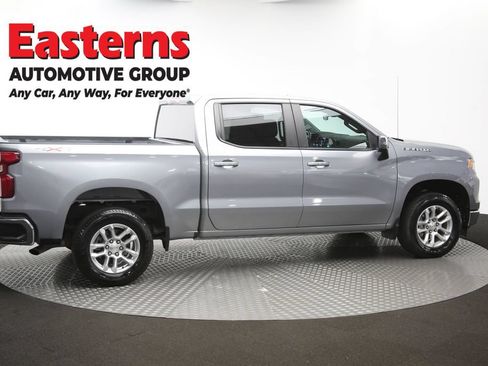 Used 2023 Chevrolet Silverado 1500 LT AWD/4WD image 45