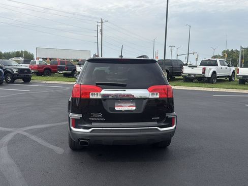 Used 2017 GMC Terrain SLT w/ Open Road Package AWD/4WD image 4