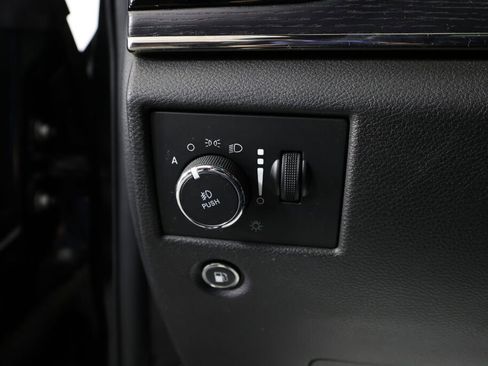 Used 2019 Jeep Grand Cherokee High Altitude image 32