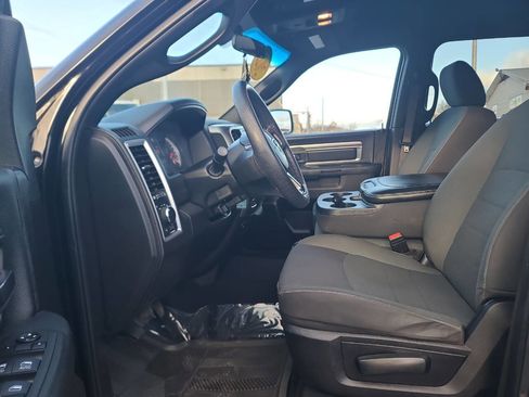 Used 2022 RAM 1500 Classic Warlock image 10