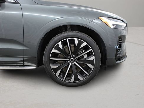 Certified 2026 Volvo XC60 T8 Ultra w/ Protection Package Premier AWD/4WD image 14