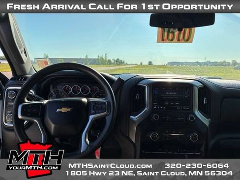 Used 2022 Chevrolet Silverado 2500 LT AWD/4WD image 11