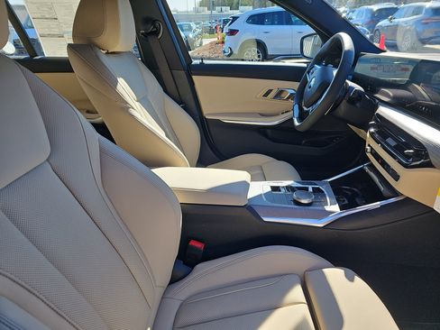 New 2026 BMW 330i Sedan w/ Premium Package image 10