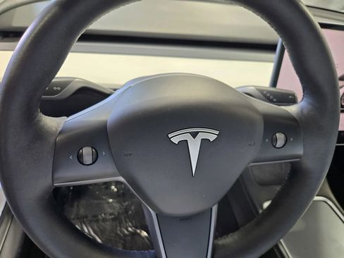 Used 2022 Tesla Model 3 Long Range AWD/4WD image 17