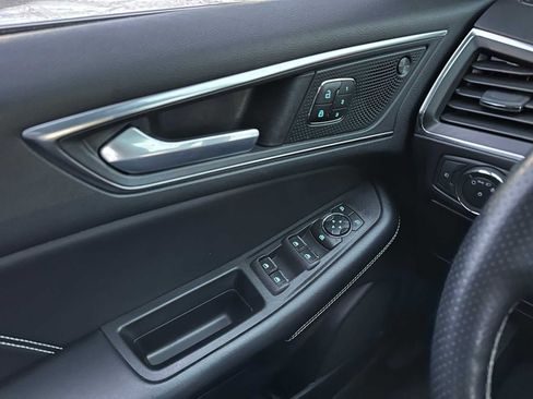 Used 2022 Ford Edge ST w/ Equipment Group 401A image 33