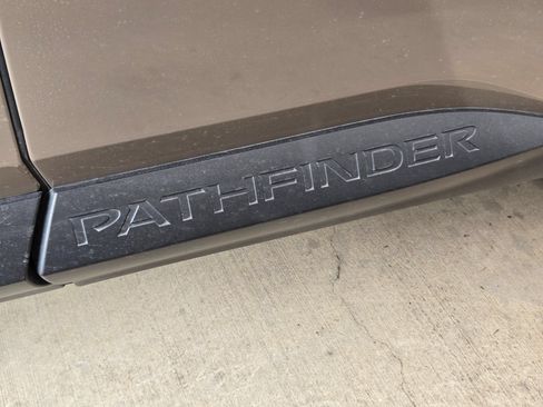 Used 2024 Nissan Pathfinder Rock Creek AWD/4WD image 5