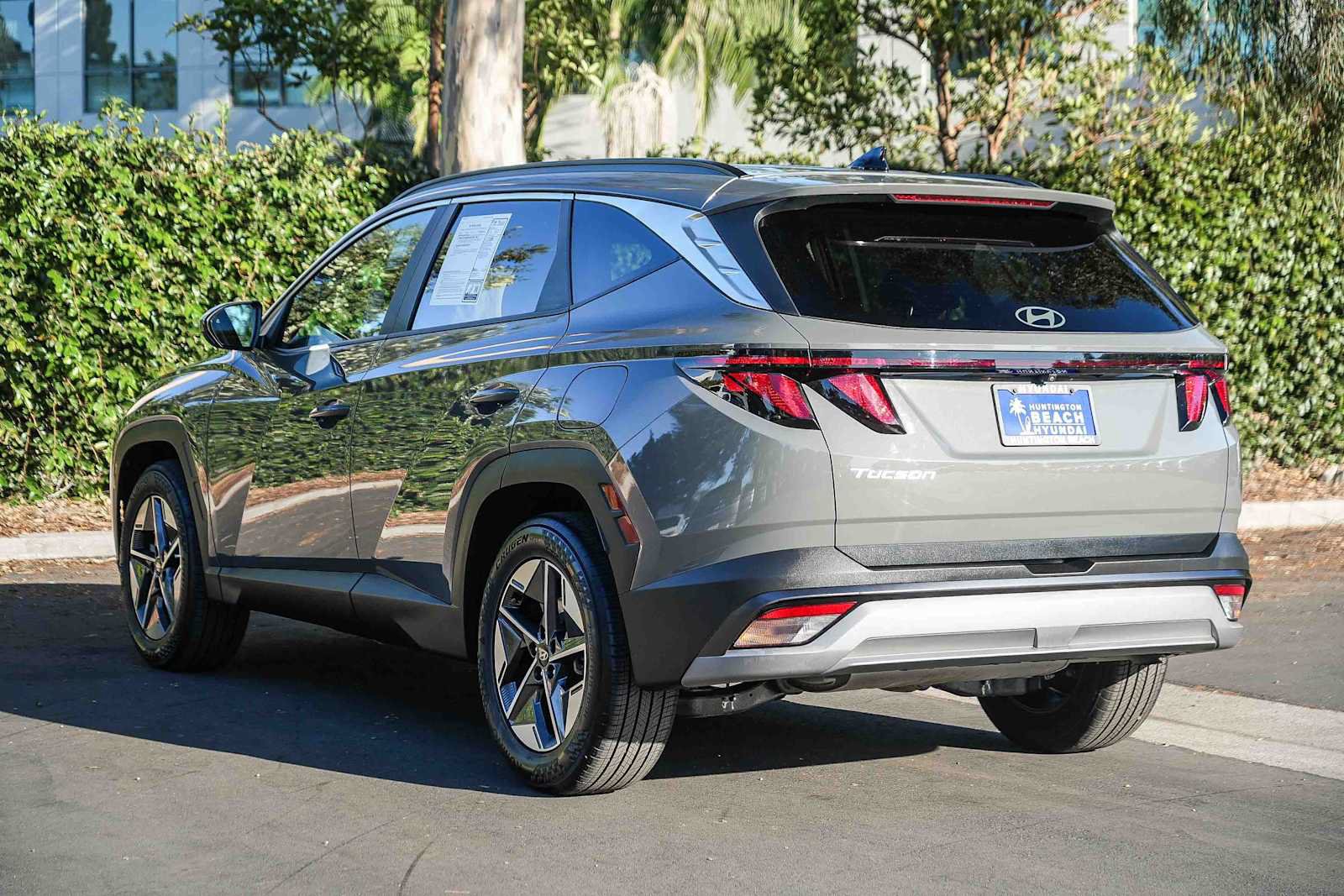 Certified 2025 Hyundai Tucson SEL FWD image 8