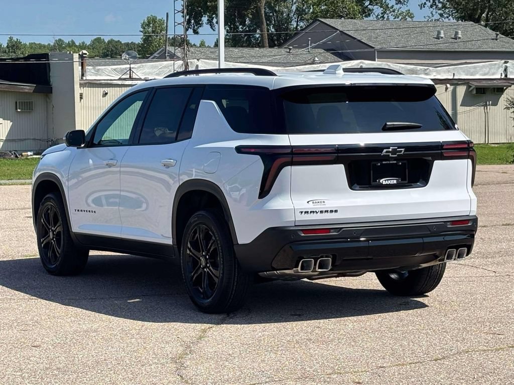 New 2027 Chevrolet Traverse LT w/ Midnight/Sport Edition FWD image 2