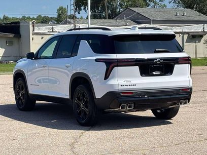 New 2027 Chevrolet Traverse LT w/ Midnight/Sport Edition
