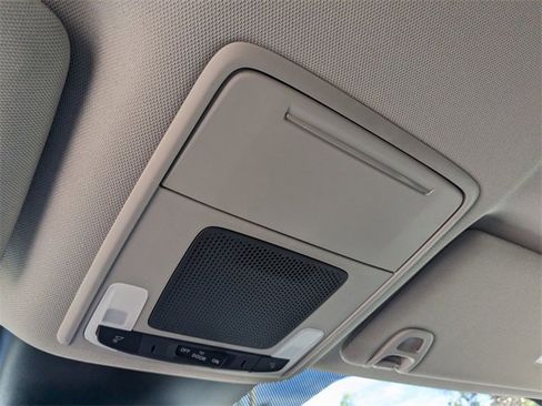 New 2025 Honda Pilot EX-L image 19