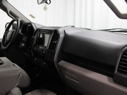Used 2020 Ford F150 XLT w/ Equipment Group 302A Luxury AWD/4WD image 26