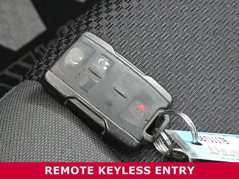 Used 2018 Chevrolet Silverado 1500 LT w/ All Star Edition image 31