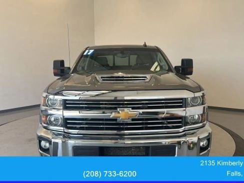 Used 2017 Chevrolet Silverado 2500 LT w/ LT Convenience Package AWD/4WD image 3