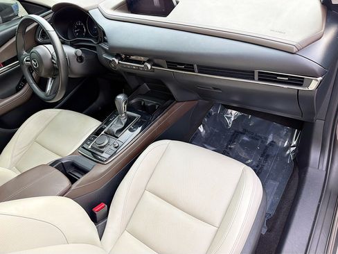 Used 2022 MAZDA CX-30 AWD 2.5 S w/ Premium Package image 13