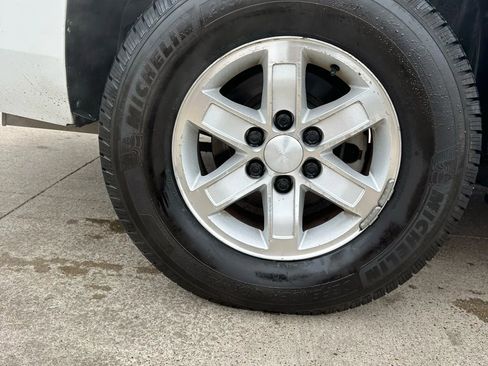 Used 2010 GMC Yukon XL SLT w/ SLT-2 Equipment Package image 15