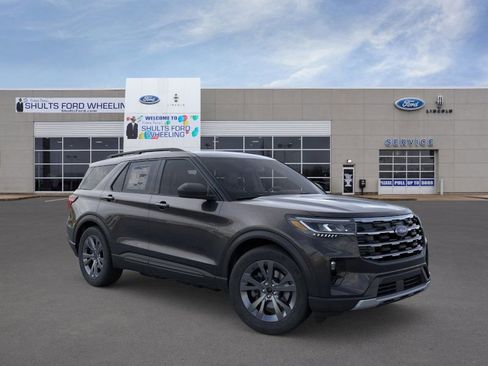 New 2026 Ford Explorer Active w/ Active Comfort Package image 7