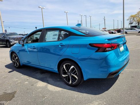 New 2025 Nissan Versa SR w/ Trunk Package image 7