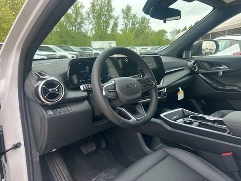 New 2026 Chevrolet Equinox LT AWD/4WD image 13