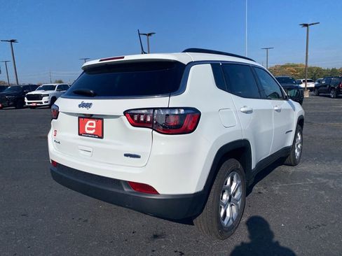 New 2026 Jeep Compass Latitude image 7