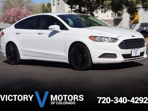 Used 2016 Ford Fusion SE image 1