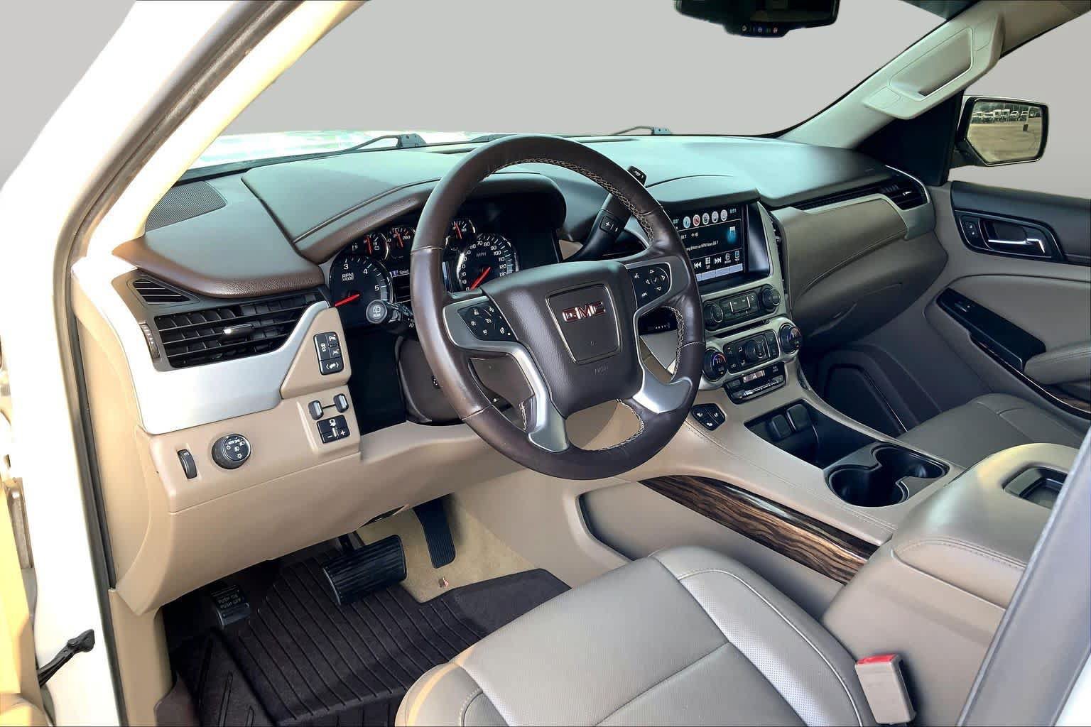 Used 2018 GMC Yukon SLT w/ Premium Edition RWD image 17