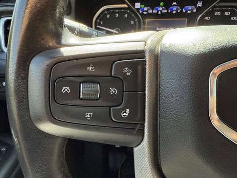 Used 2021 GMC Yukon Denali w/ Denali Premium Package image 24