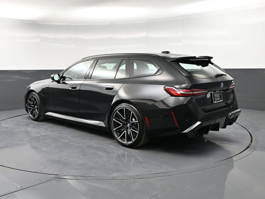 Used 2025 BMW M5 Touring AWD/4WD image 3