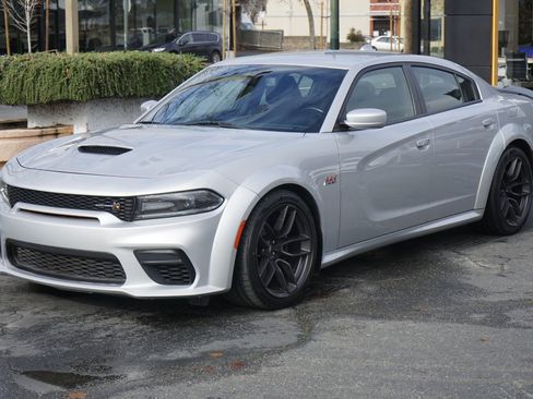 Used 2020 Dodge Charger Scat Pack image 2