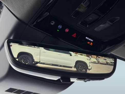 New 2026 Cadillac Optiq Sport 2 image 17