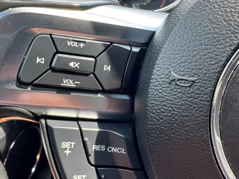 Used 2020 Ford Mustang Premium image 18