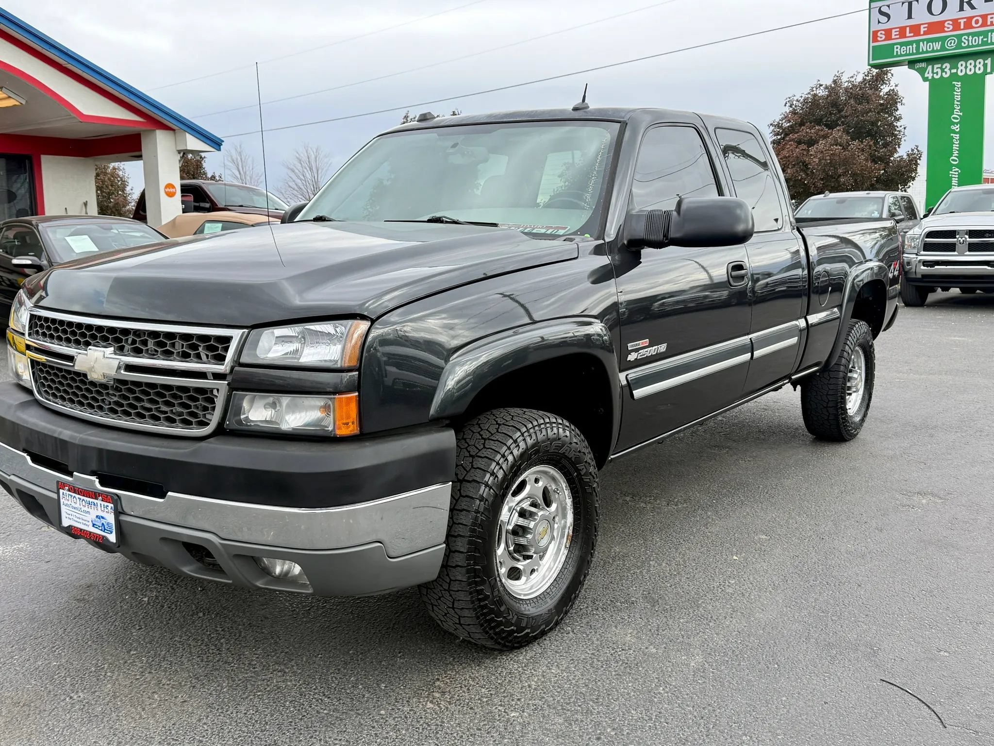 Used 2005 Chevrolet Silverado 2500 LT w/ Heavy-Duty Power Package AWD/4WD image 1