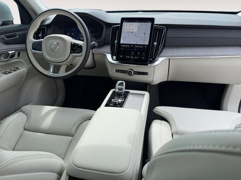 New 2026 Volvo XC90 B6 Ultra w/ Protection Package image 10