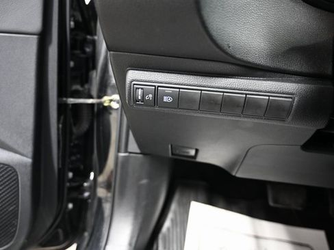 Used 2022 Toyota Corolla SE image 25